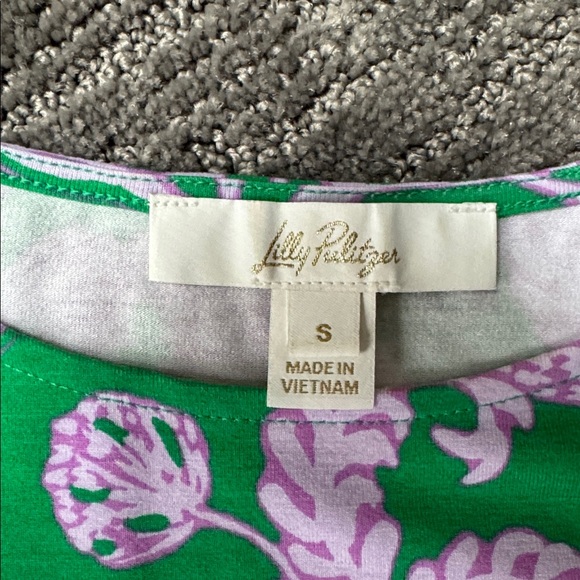 Lilly Pulitzer Green and Purple Floral Blouse, like new! - Picture 2 of 4